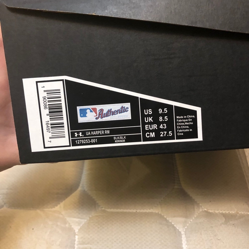 Bryce Harper 1 cleats - Picture 2 of 7